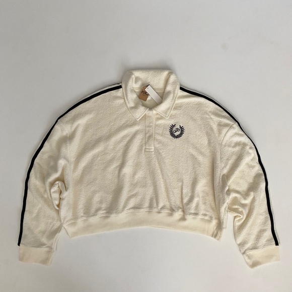 PINK Victoria's Secret Sweater Fleece Cropped Oversize Ivory w/ Stripe Logo Nwt - Picture 1 of 3